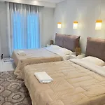 Minas Luxury ستافروس