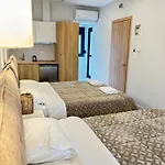 Minas Luxury 3* ستافروس