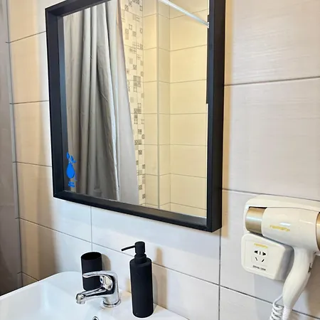 Minas Luxury Sztavrósz