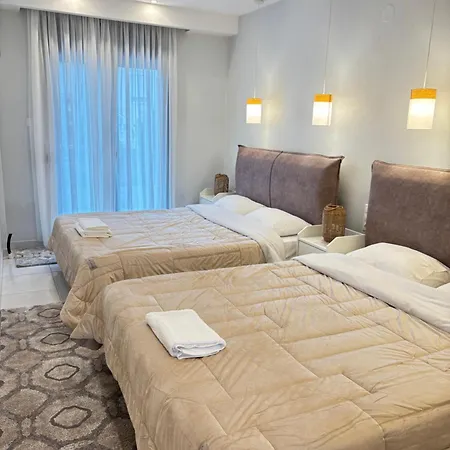 Minas Luxury スタブロス